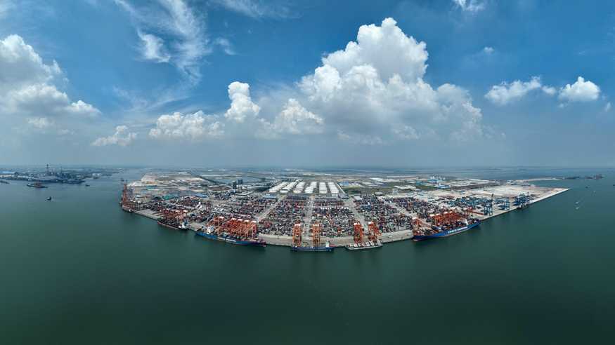 碧海蓝湾涌“金浪”——广西向海经济之钦州港