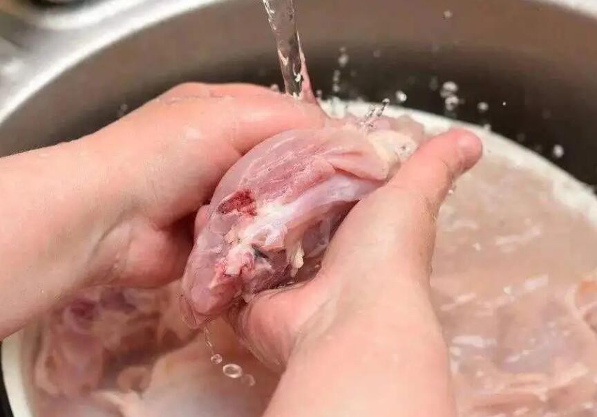 生肉不能直接在家冲洗？咱又做错了