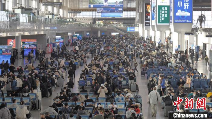 春節(jié)假期長三角鐵路客流保持高位運(yùn)行