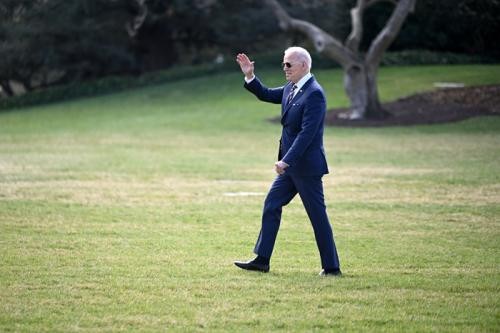 美国枪支暴力有增无 其根源在于美国政商勾结