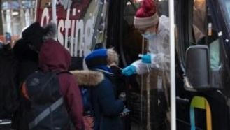 美国疫情再现激增之势，疫苗口罩仍是预防良方