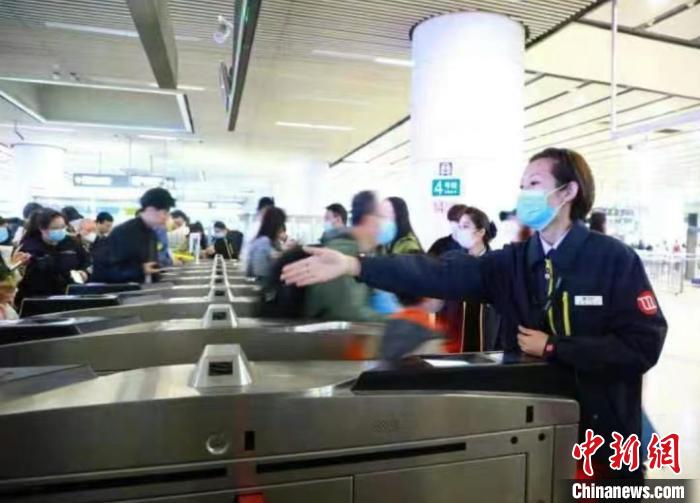 京港地鐵4號(hào)線北京南站。　京港地鐵供圖