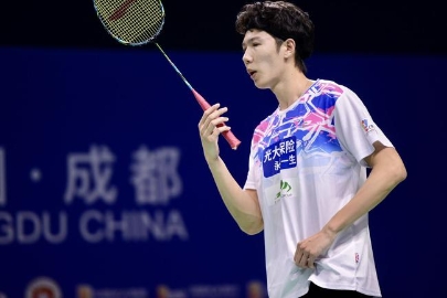 羽超第二日湖南3-2险胜厦门 青岛5-0狂胜安徽