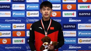 中国速滑新赛季“高开” 宁忠岩世界杯1500米摘银