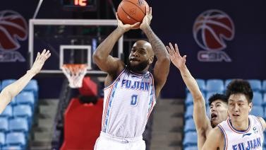 高登50+10+9史鸿飞空砍20分 福建力克江苏肯帝亚