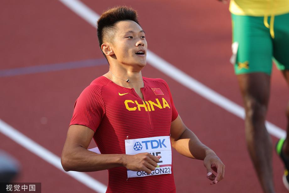 [圖]謝震業(yè)200米預(yù)賽跑出20秒30 成功晉級半決賽