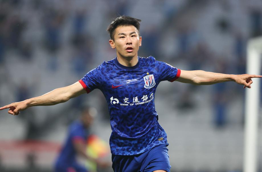 [圖]于漢超連場破門獻絕殺 申花1-0大連人暫登頂