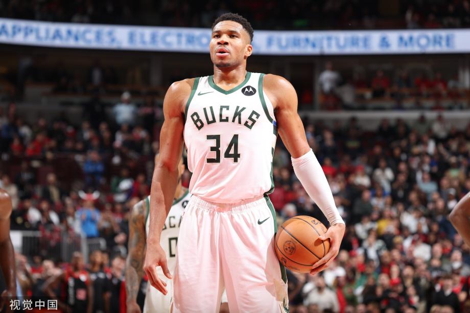 [圖]NBA-卡魯索絕平比賽拖入加時(shí) 公牛120-113雄鹿