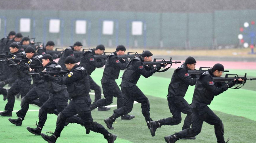 济南举行公安干警实战大练兵