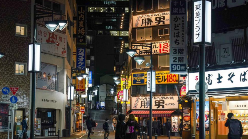 日本延长多地紧急状态并扩大范围