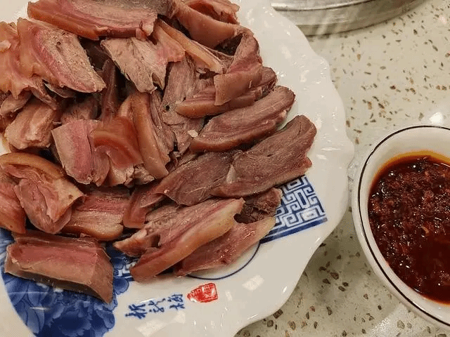 可怕！女子路邊撿來(lái)后紅燒全吃光！半個(gè)月后全身瘋狂出血止不住
