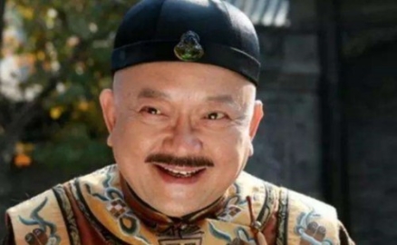 纪晓岚作为和珅的好朋友 为何不为他不求情呢