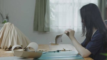 这个“纸”折的杯子 让喝水都有趣起来