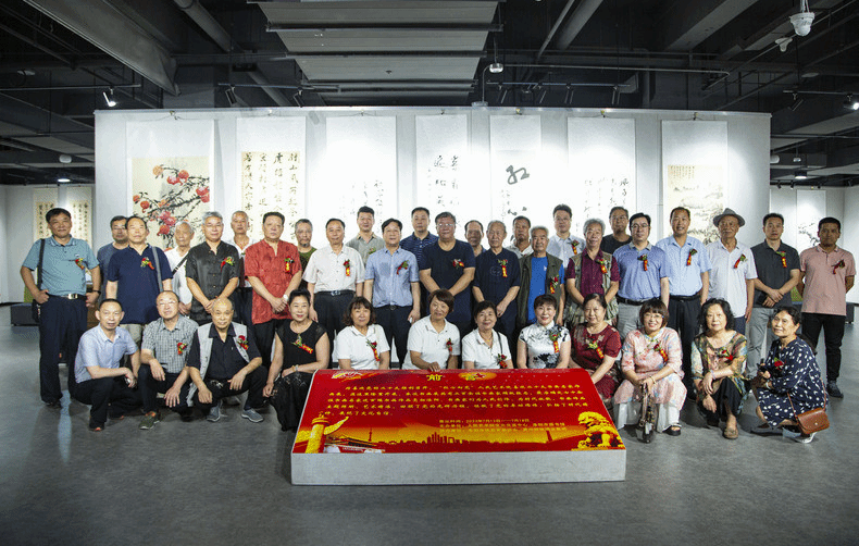 人民艺术院喜迎二十大书画名家作品展在洛阳开幕