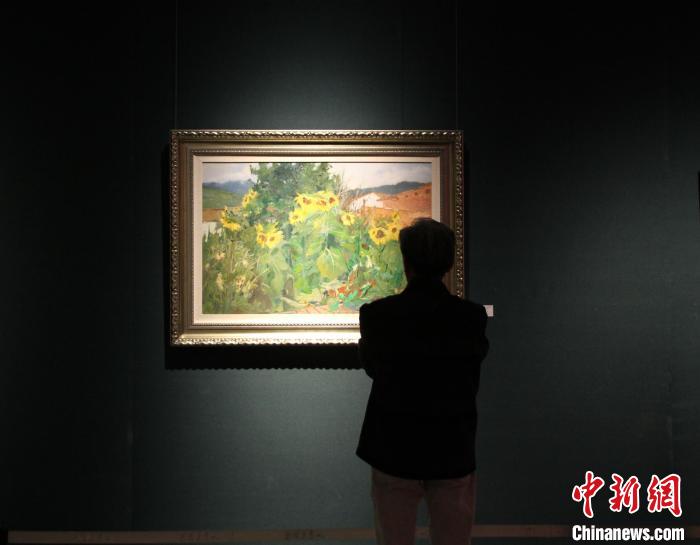 全國名家美術(shù)作品展在山東美術(shù)館開展。　李明芮 攝