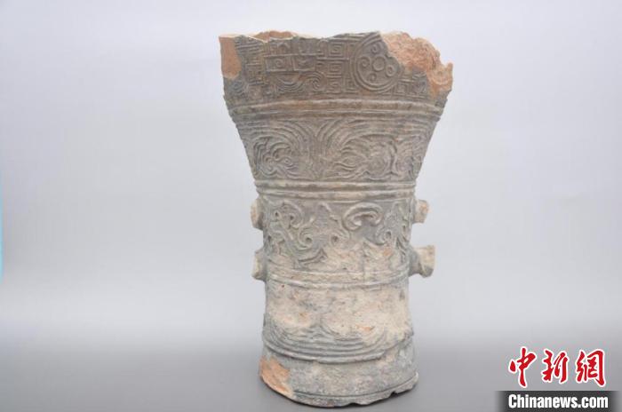 出土的元代仿銅禮器?！〕啥嘉奈锟脊叛芯吭汗﹫D