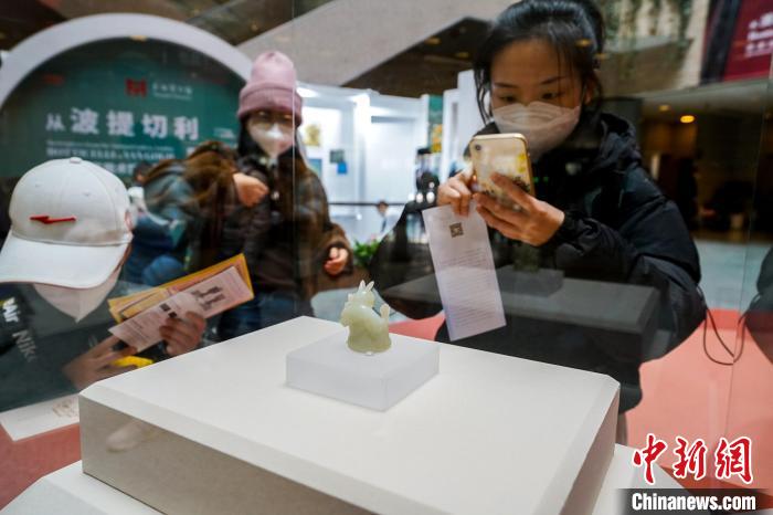 “玉兔精靈——上海博物館兔年迎春展”?！∩虾２┪镳^ 供圖