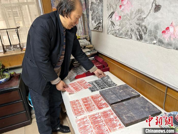 為了另一種傳承，他將《帝后禮佛圖》“搬”回家