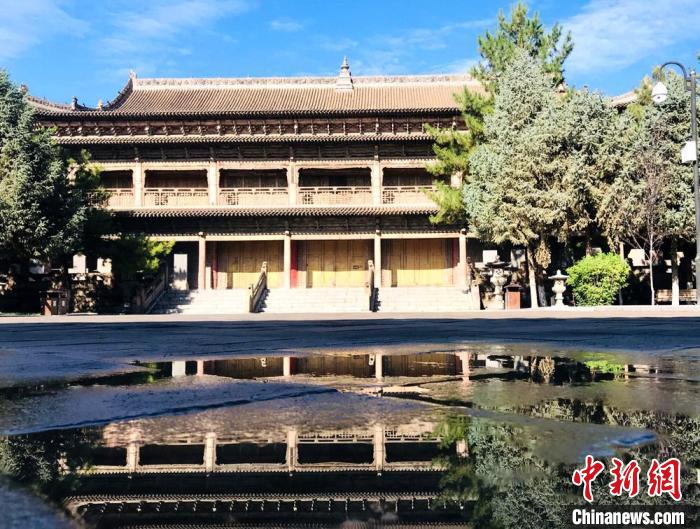 2020年8月，拍攝的雨后張掖大佛寺。(資料圖) 艾慶龍 攝
