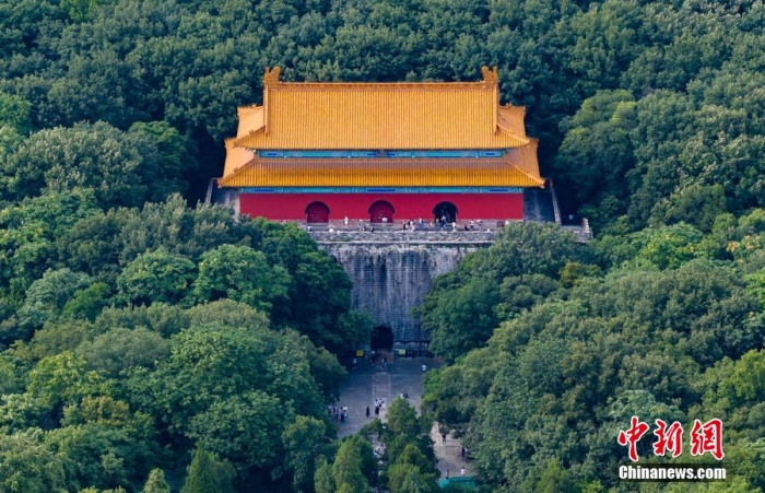 航拍世界文化遺產(chǎn)南京明孝陵。泱波 攝