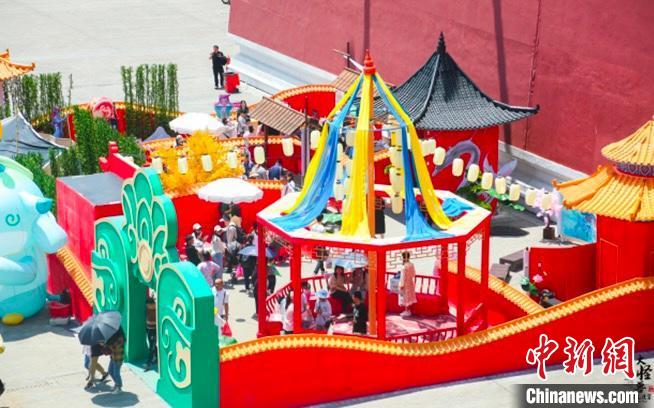 線上線下多彩活動助力“陪伴型”六一