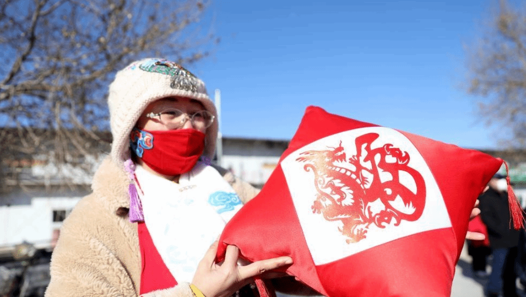 辽宁营口：百年大集里赏民俗