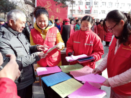 中原油田“学雷锋纪念日”开展反邪教宣传（图）