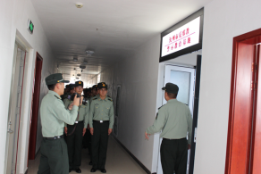 驻汝州市官兵参观反邪教警示教育基地（图）