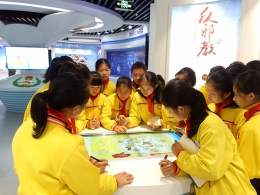 贺州市八步区面向中小学生开展反邪教宣传