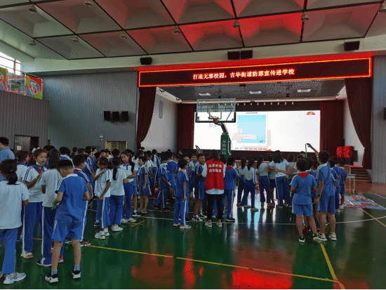 打造无邪校园 广东龙岗防邪宣传进学校
