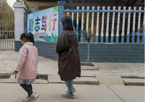 脱离“全能神”，孩子见到了梦中的妈妈……