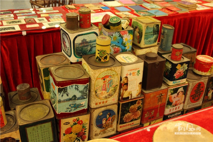 各式鐵盒--茶葉罐、餅干罐、香煙罐