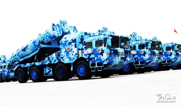 軍人好樣子 裝備大氣場