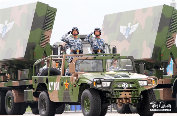 軍人好樣子 裝備大氣場
