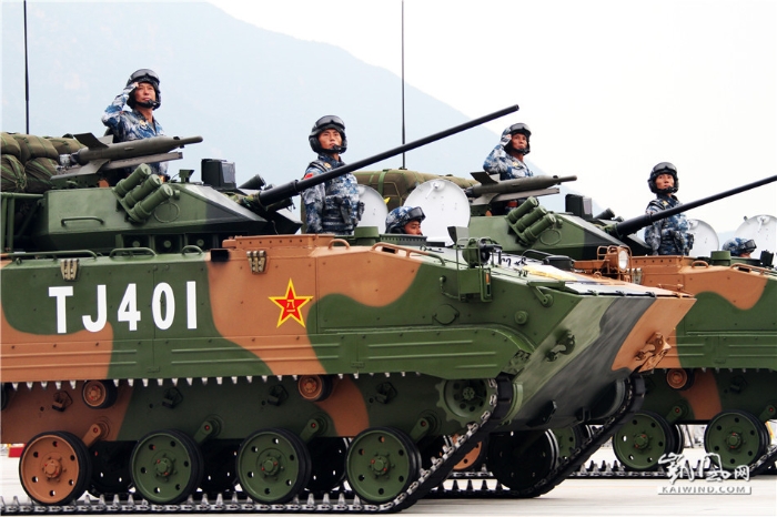 軍人好樣子 裝備大氣場