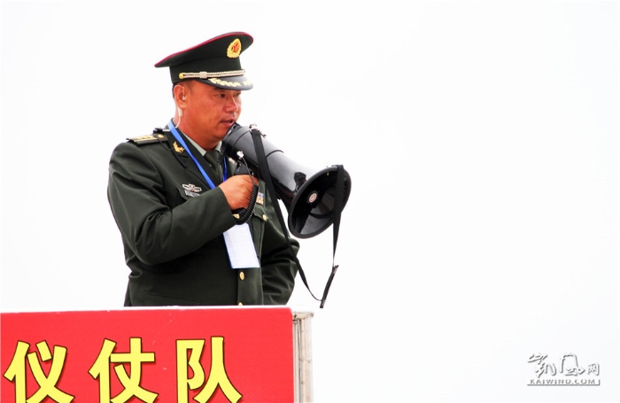 軍人好樣子 裝備大氣場