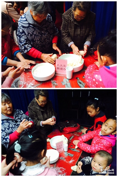“小手拉大手，來把面燕捏！”小朋友們似模似樣的跟著老奶奶們學(xué)習(xí)捏面燕