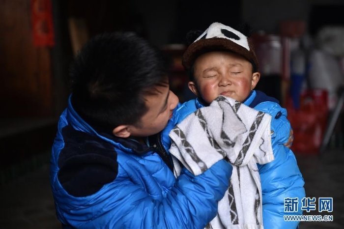 最溫情的牽掛：3歲的告別與33歲的出發(fā)