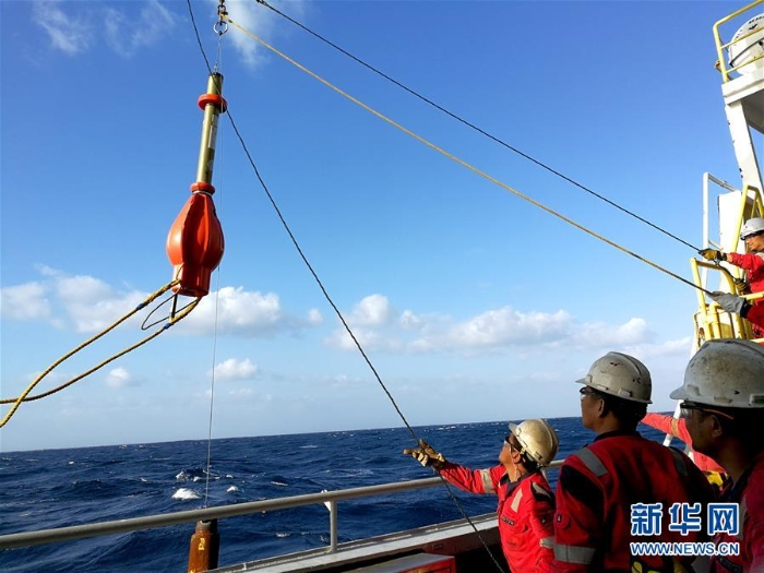 （圖文互動）（3）“決心”號抵達南海目標海域 第三次南海大洋鉆探順利開鉆