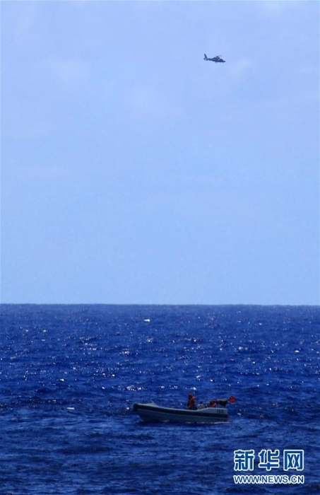 （國(guó)際·圖文互動(dòng)）（2）我海軍遠(yuǎn)航訪問編隊(duì)在西太平洋航行中開展訓(xùn)練