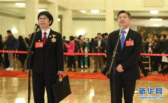 （十九大·黨代表通道）（26）采訪黨代表