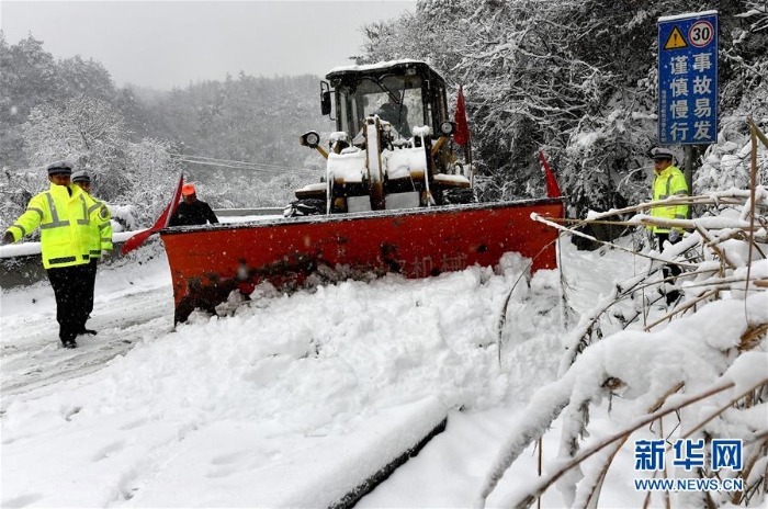 #（環(huán)境）（6）雪中保暢通