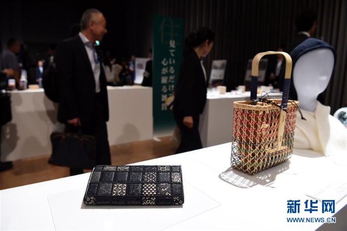 （國際）（3）東京：展示傳統(tǒng)手工藝商品  弘揚(yáng)“匠人精神”