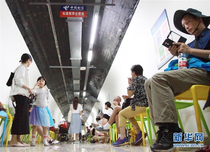 #（社會）（2）南京開放防空洞供市民納涼