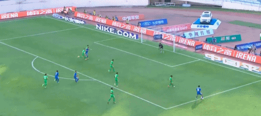 GIF-唐淼傳中扎哈維怒射進(jìn)球 富力暫2-1綠城