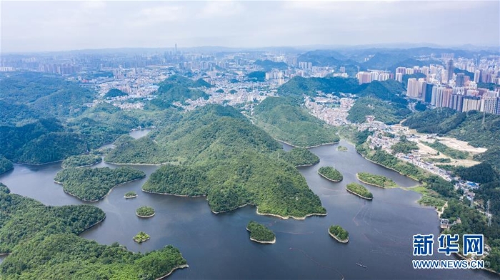 （環(huán)境）（1）初夏阿哈湖