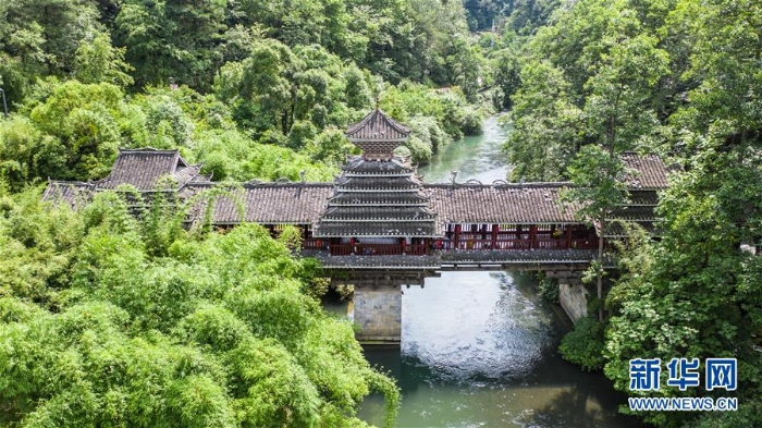 （環(huán)境）（3）初夏阿哈湖