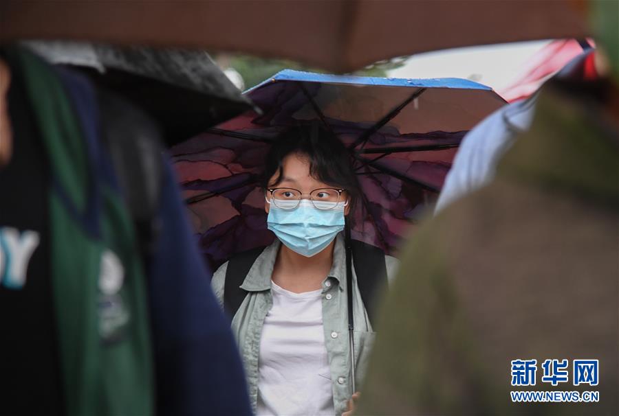 （教育）（3）2020年高考首場科目考試結(jié)束