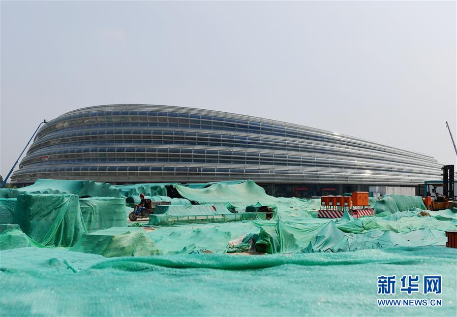 （體育·圖文互動(dòng)）（2）易轉(zhuǎn)換、夠低碳、可持續(xù)——解密北京冬奧場(chǎng)館冰面建設(shè)亮點(diǎn)