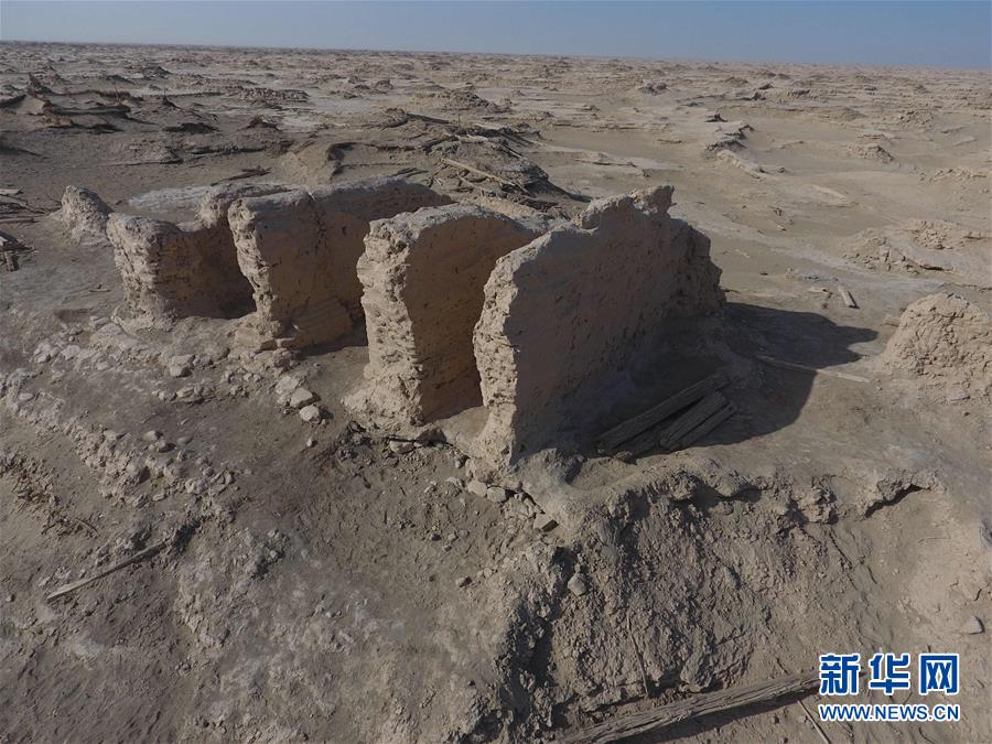（圖文互動(dòng)）（1）新疆搶險(xiǎn)加固樓蘭古城三間房和佛塔遺址